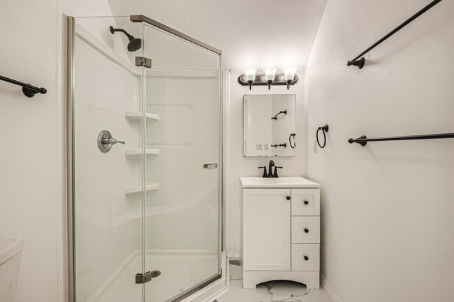 Building Photo - NEW BEST PRICE at $2,195 Fully Rehab 3 Bed...