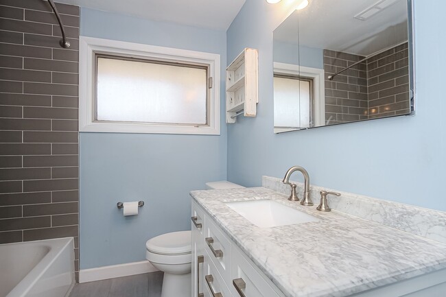 Building Photo - 9128 Birch Ave