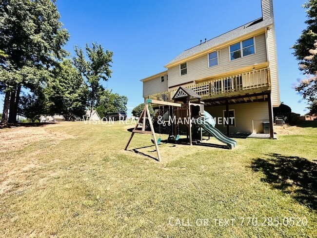 Building Photo - 19 Baywood Ln