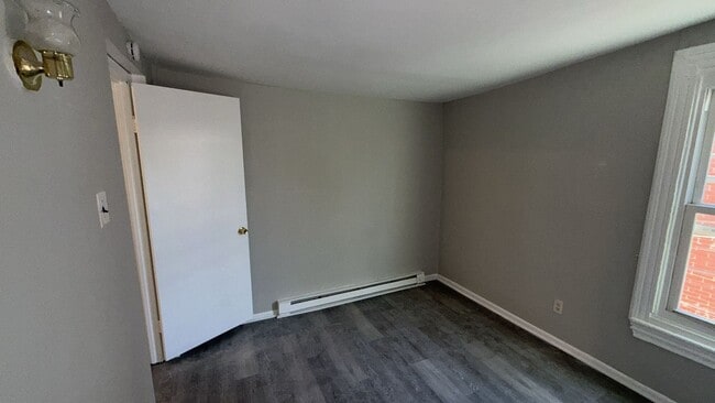 Building Photo - 3 Bedroom Row House Ready For You To Make Your New Home Soon! www.prospectpmm.com