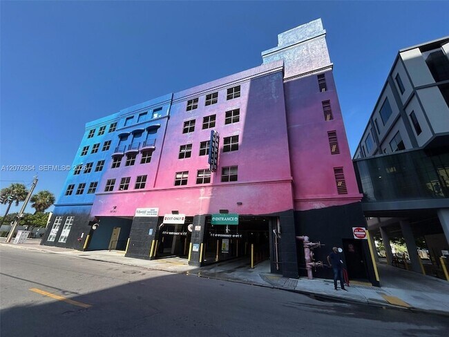 Building Photo - 1830 Radius Dr
