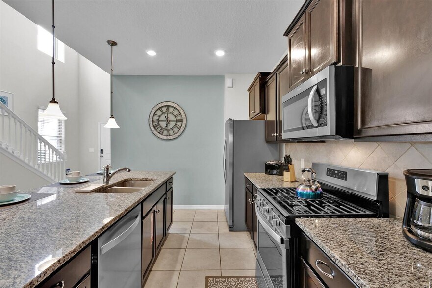 Building Photo - 5541 Misty Oak Cir