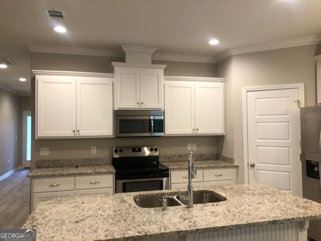 Building Photo - 122 Gary Cir