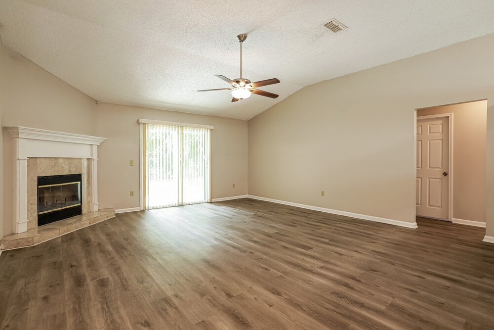 Building Photo - 3402 Westfield Dr