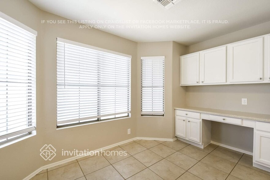 Building Photo - 5307 W Campo Bello Dr