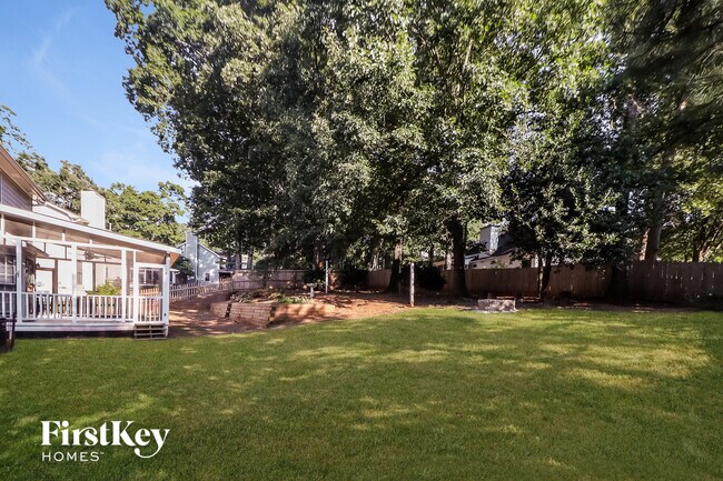 Building Photo - 205 Timber Oak Cove