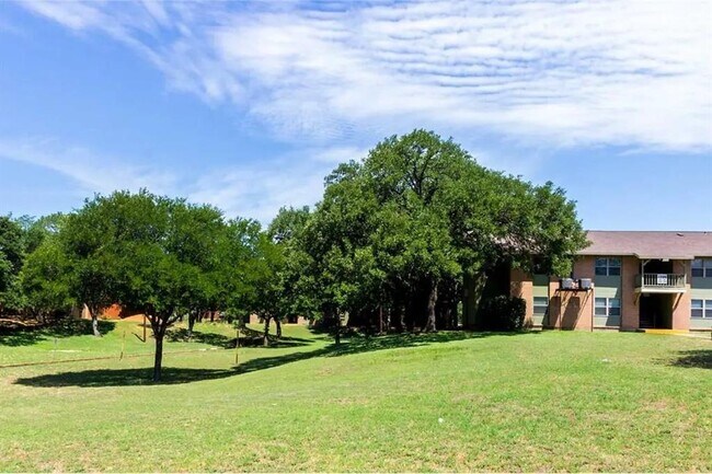 Building Photo - 7203 S Great Trinity Forest Way