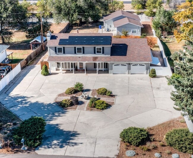 Building Photo - 3800 Templeton Gap Rd