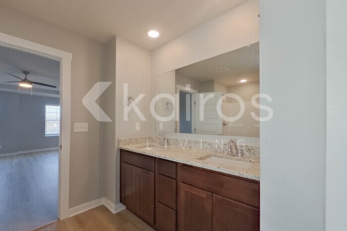 Building Photo - 6107 Stonewater Ct