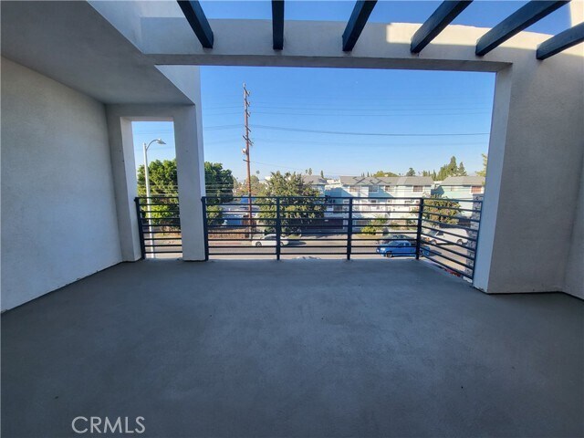 Building Photo - 14614 Vanowen St