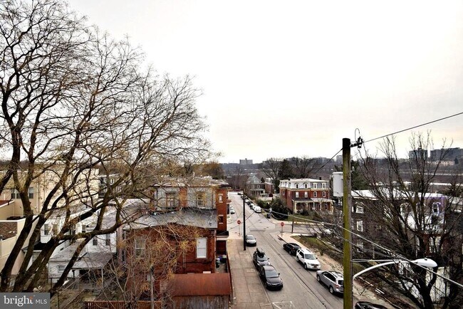Building Photo - 140 Kalos St