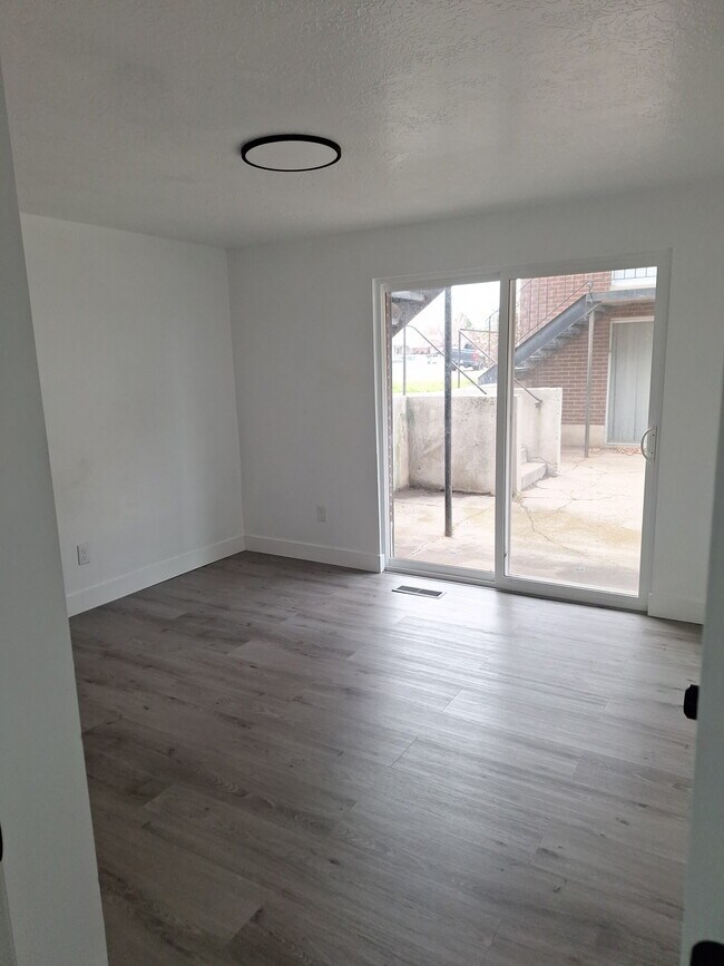 Building Photo - Roy 4-plex 1958