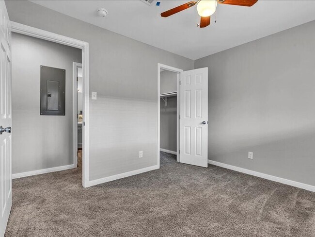 Building Photo - 9519 Pagewood Ln