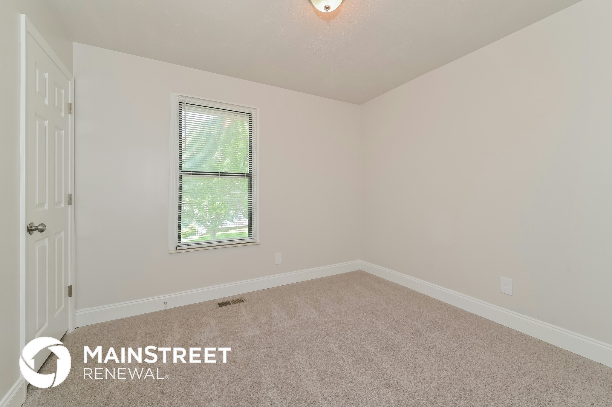 Building Photo - 5728 Wooded Acres Dr NW