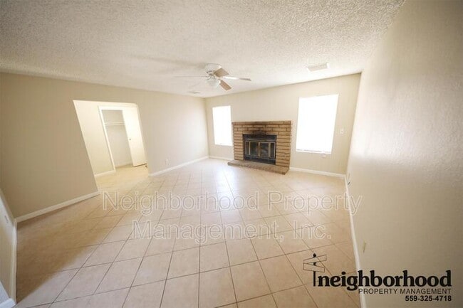 Building Photo - 5390 N Salinas Ave