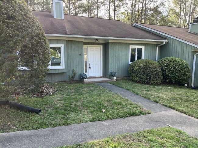 Building Photo - 12 Poppy Trail