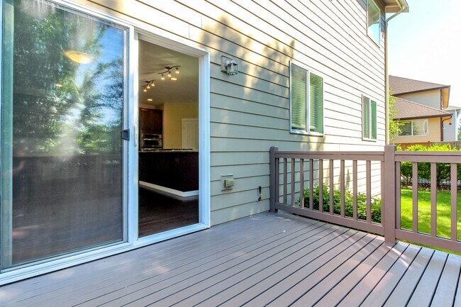 Building Photo - Beautiful Bell Hill Home in DuPont