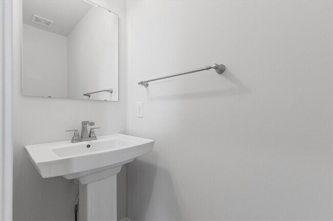 Building Photo - 118 Hamilton Dr