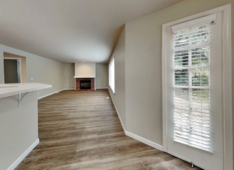 Building Photo - 6239 Countryman Ln E