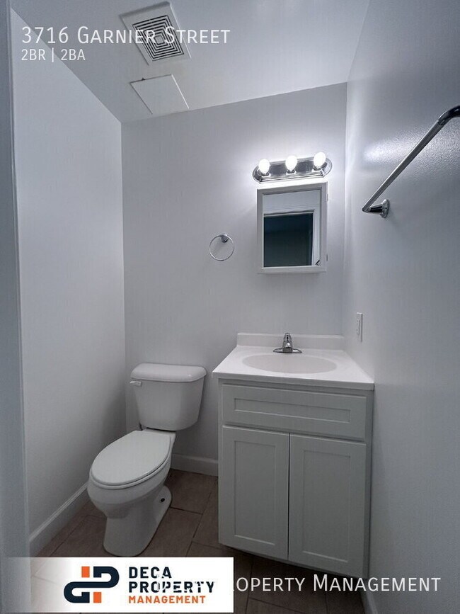 Building Photo - 3716 Garnier St