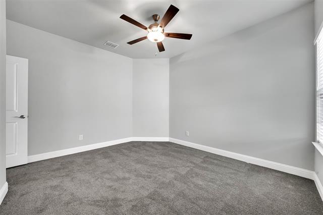 Building Photo - 260 Lakeside Dr