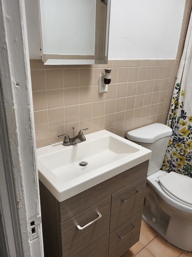 Primary Photo - 471 DeKalb Ave