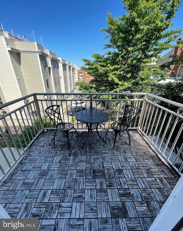 Building Photo - 615 N 11th St