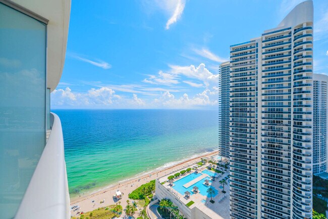Primary Photo - 4111 S Ocean Dr