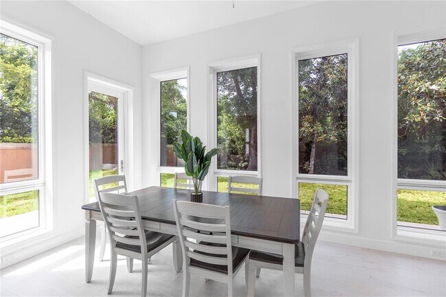 Building Photo - 5405 46th Ct W