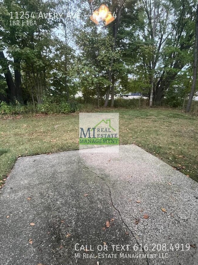 Building Photo - 11254 Avery Ave