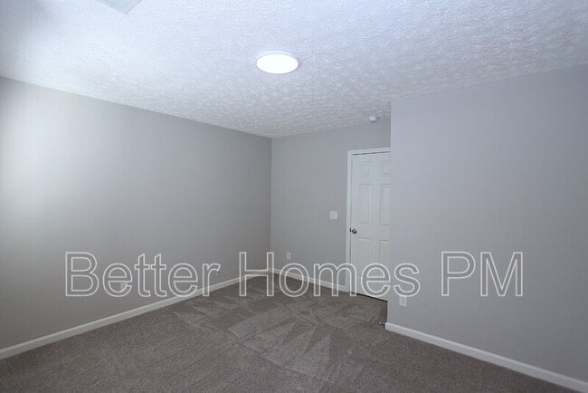 Building Photo - 3208 Mango Dr
