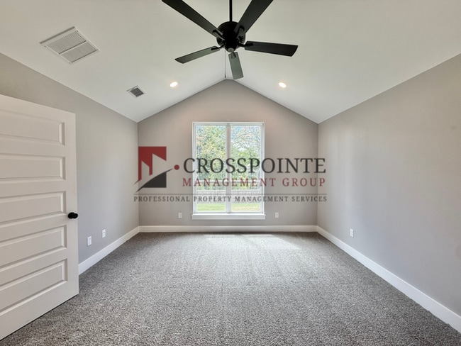 Building Photo - Spacious 4-Bedroom Home with 2.5 Bathrooms, 2-Car Garage & Fenced Yard