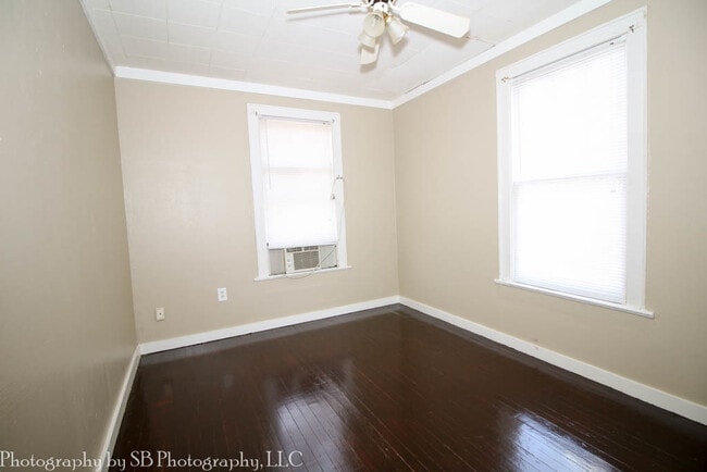 Building Photo - Great 2 bedroom in Highland!