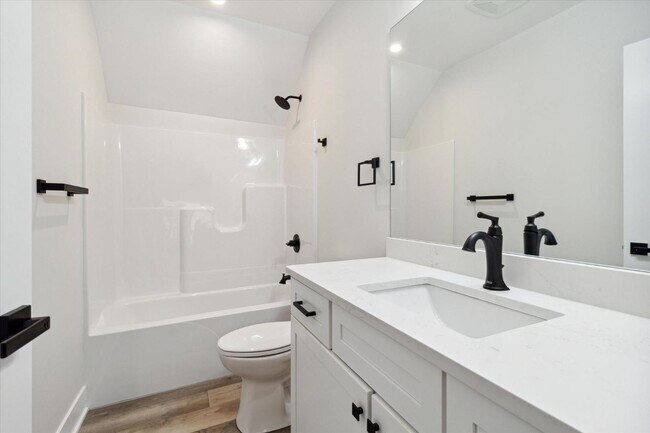 Building Photo - 1164 Terrace St