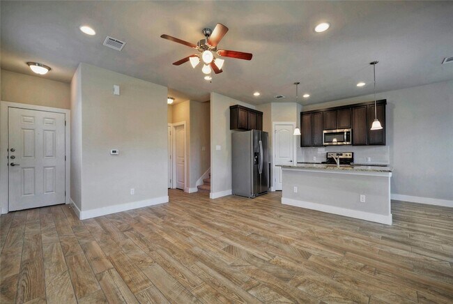 Building Photo - 508 High Tech Dr