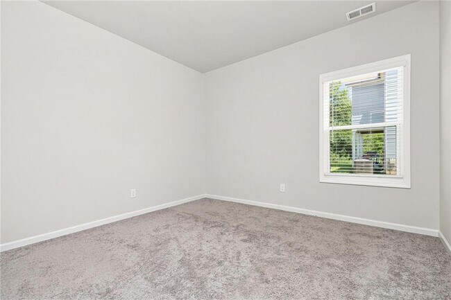 Building Photo - 212 Venture Dr