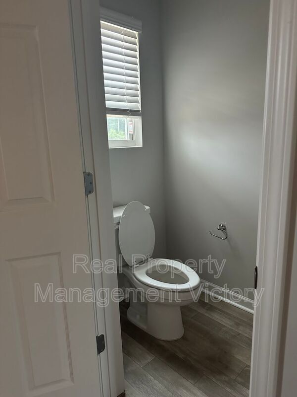 Building Photo - 134 Marine Dr