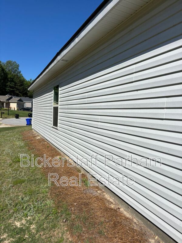 Building Photo - 6439 Sandy Bottom Dr