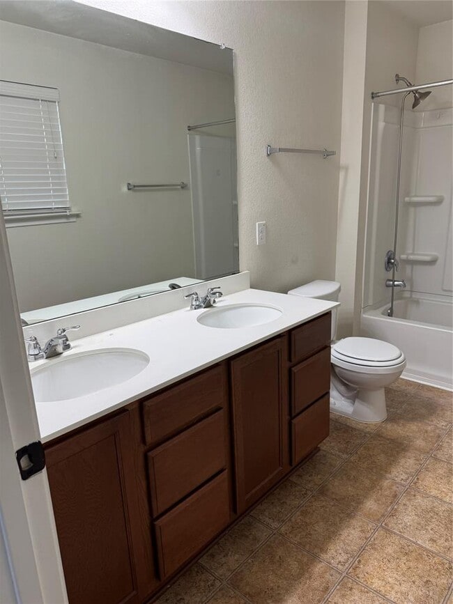 Building Photo - 13604 Abraham Lincoln St