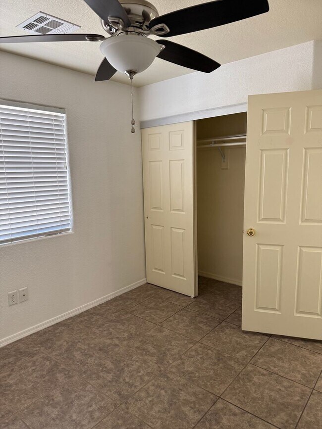 Building Photo - Solar Home for Rent