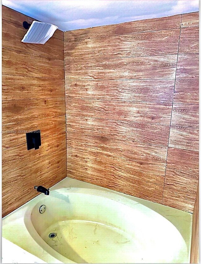 Building Photo - 20840 San Simeon Way