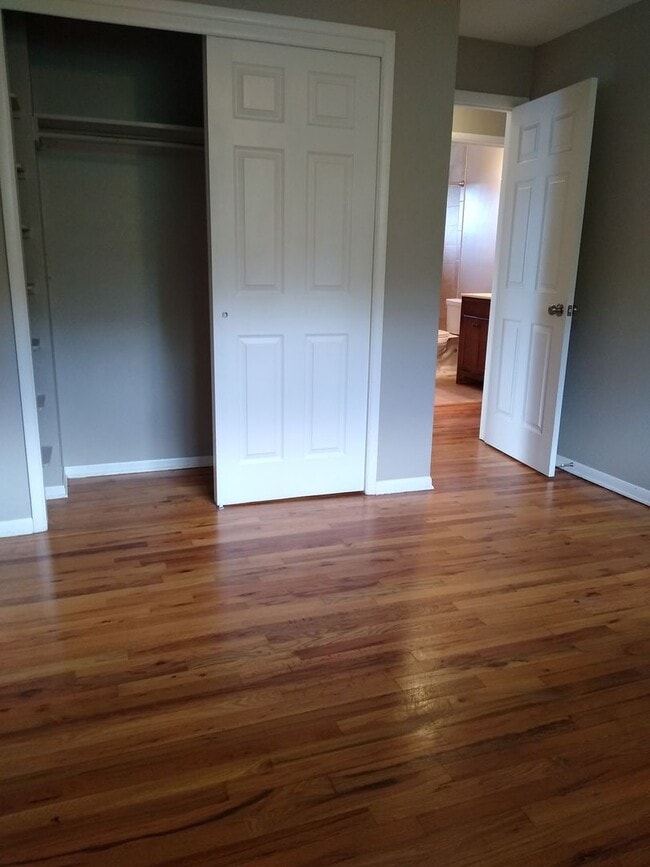 Building Photo - Osceola Duplex