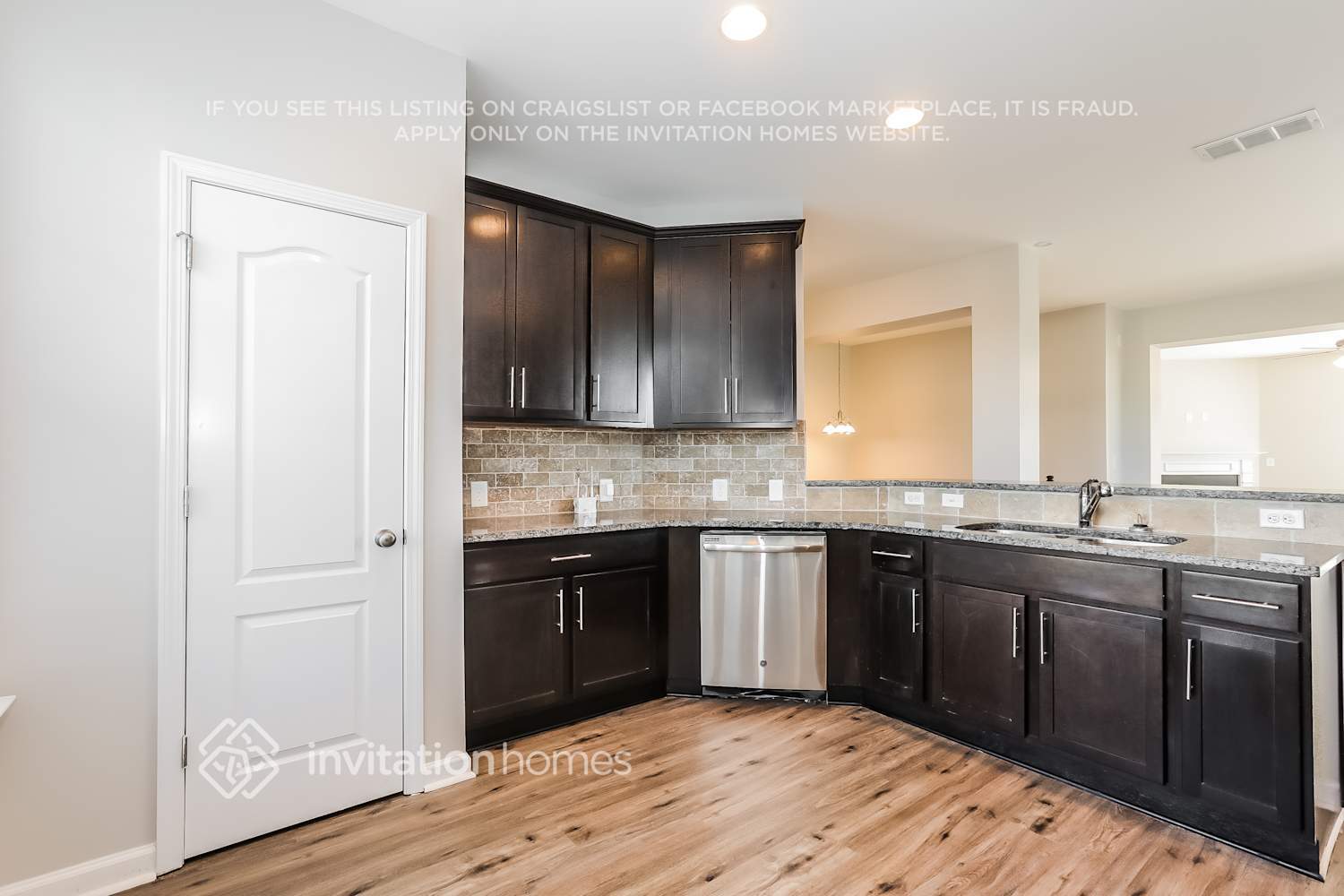 Building Photo - 2090 Paxton Dr SW
