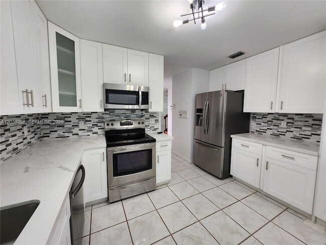 Building Photo - 3332 Orinoco Ln