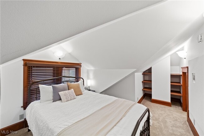 Building Photo - 19 4th