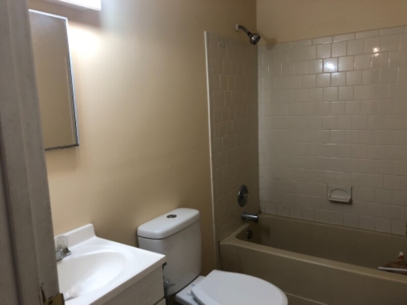 Building Photo - 6511 N Stevens Hollow Dr