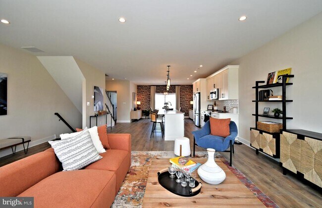 Building Photo - 200 Souders Wy