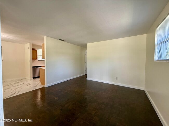 Building Photo - 2271 W 10th St