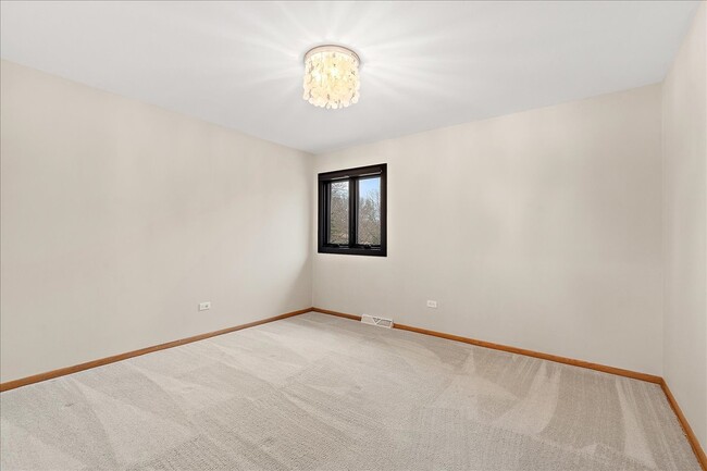 Building Photo - 7440 W Manitoba Dr