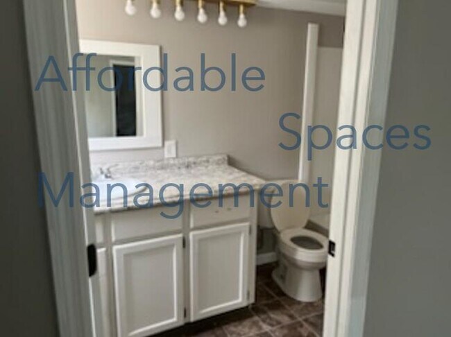 Building Photo - 4077 St Charles Pl